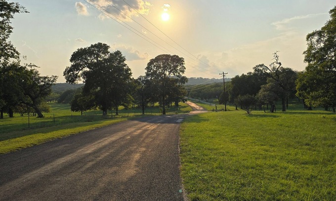 Center Point Other | Getaway to the Beautiful, Texas Hill Country! Sweet 4 Bedroom Home on 6 Acres