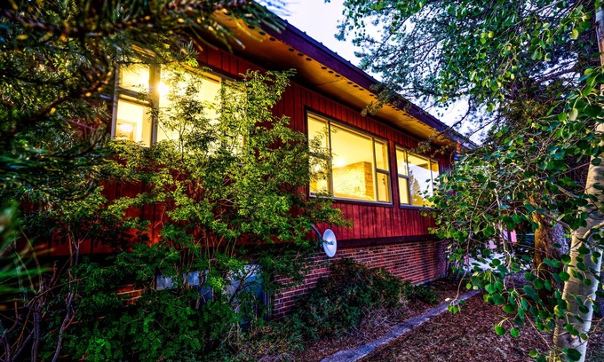 West Yellowstone House | Geyser Getaway