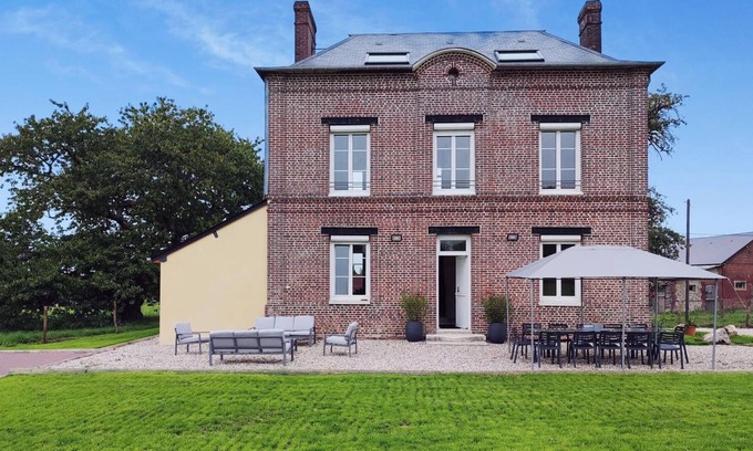 Saint-Pierre-de-Varengeville House | Gite Saint-Pierre-de-Varengeville, 4 bedrooms, 12 persons