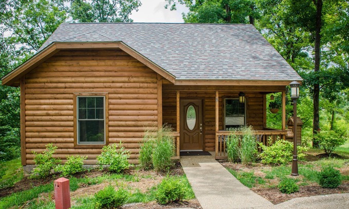 Carbondale Cabin | Giant City State Park, Shawnee Wine Trail, Carbondale IL, Shawnee Nat'l Forest