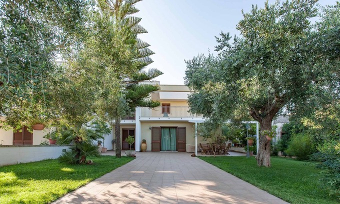 Melendugno Bed & Breakfast | Giardino dei Suoni B&B, rooms with private bathroom and kitchen, between sea and countryside