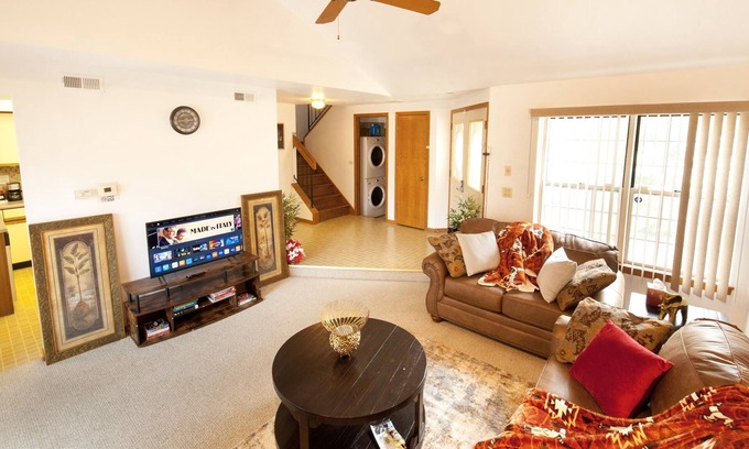 Schaumburg House | Gifted Bliss-Home Within Home Proximity to popular attraction in Schaumburg Mall