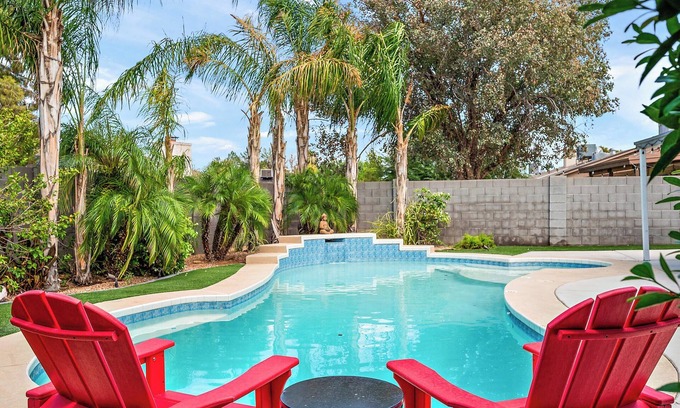 Gilbert House | Gilbert Home, Walk to Downtown, Restaurants, Nightlife 10+ location!