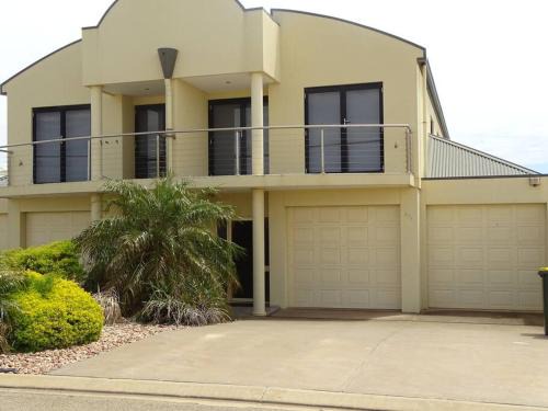 Wallaroo House | Gilmore Getaway