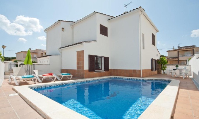 L'Escala Villa | Ginesta