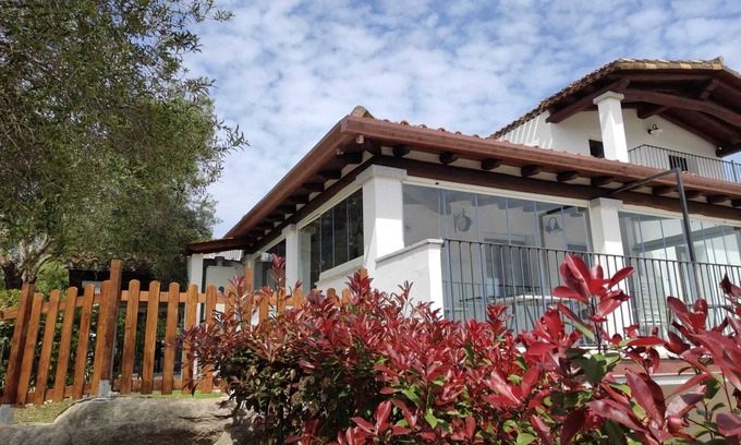 Torre di Bari Condo | Giorgio Holiday Home. Comfort and Relax for the Family, Just Steps from the Sea