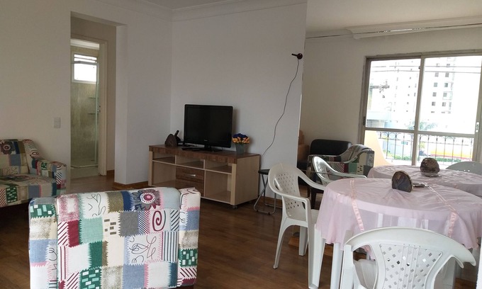 Vila Andrade Apartment | Giovanni Gronchi, Furnished, 1 Double Bed, 1 Futon and 1 Cot, Wifi and Gara