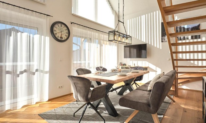 Michaelerberg-Pruggern Apartment | Gipfelblick Lodge 5 Pruggern by AA Holiday Homes