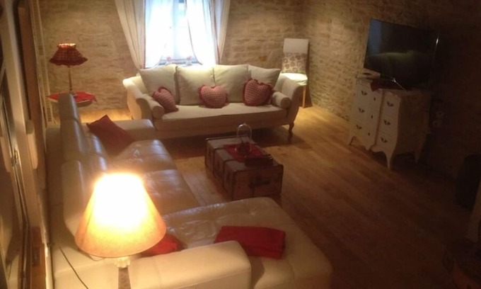 Jeuxey House | Gite 12 P."la Grange" Jeuxey