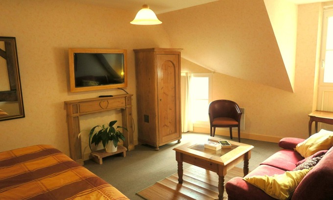 Montlivault Apartment | Gite 5p. Les Salamandres, near Chambord, Blois and Cheverny