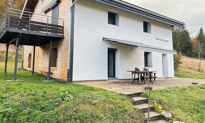 Morbier Apartment | Gite 7 Personnes Haut Jura Pleine Nature