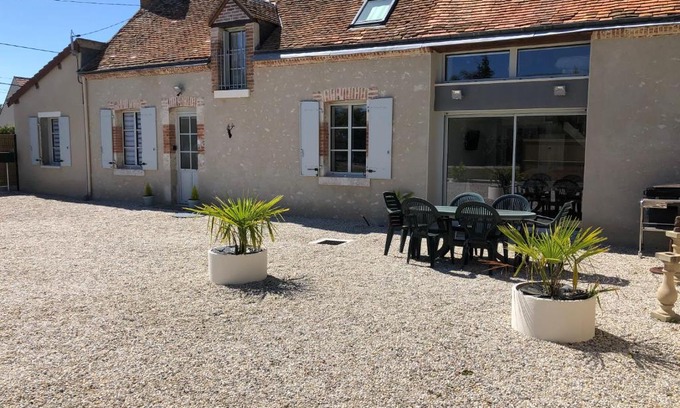 Thoury House | GITE AUX DEUX CERFS