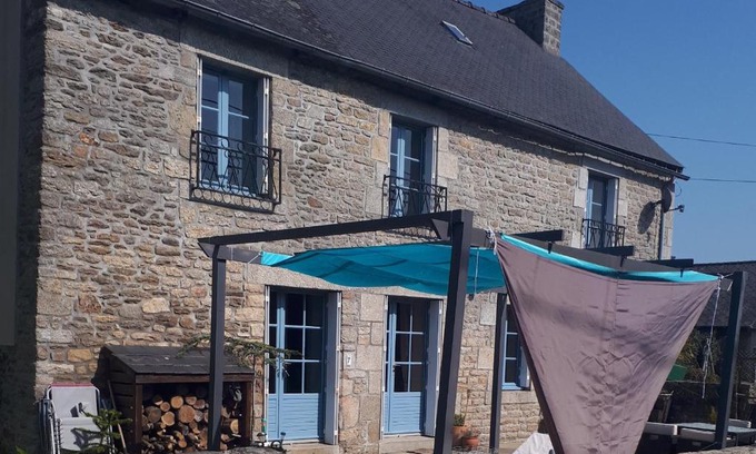 Plumaudan House | Gite Bleu Brittany near Dinan