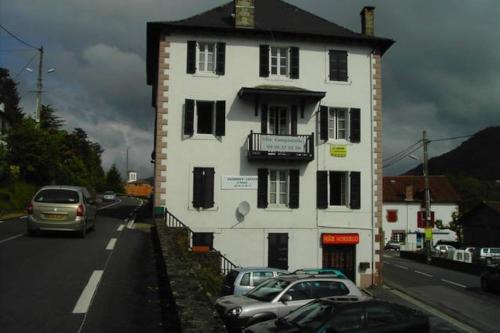 Saint-Jean-Pied-de-Port Hotel | Gite Compostella