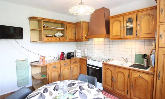 Condat Cottage | Gite Condat, 4 bedrooms, 8 persons