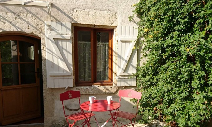 Cour-sur-Loire Cottage | Gite Cour-sur-Loire, 3 bedrooms, 6 persons