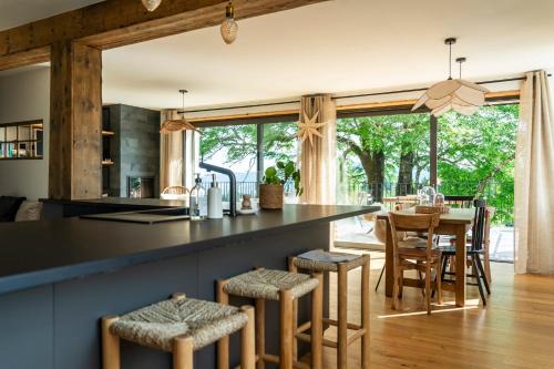 Premanon House | Gite d exception avec vue panoramique 4 personnes