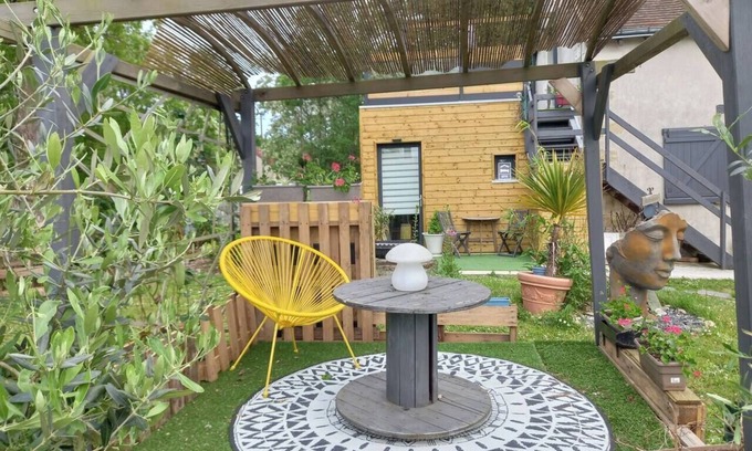 Mosnes Apartment | Gite de la Poterie "vue sur Loire