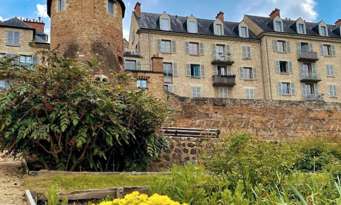 Flore House | Gite de la Rivière en Ville Proche Pole du Cheval