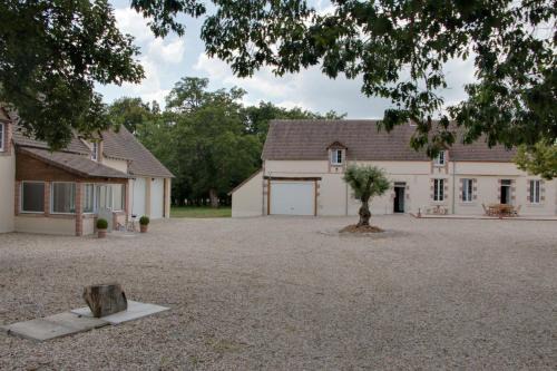 Theillay House | Gite de Villaine