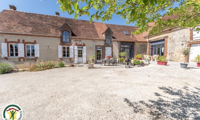 Allemant House | Gite Du Grand Val 3 - ALLEMANT