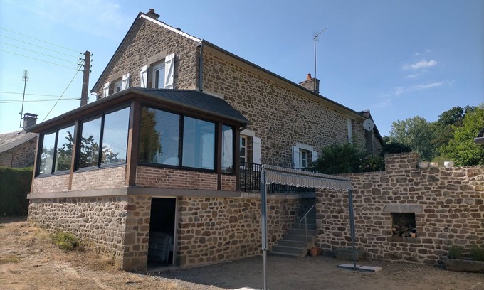 Saint-Mars-sur-Colmont House | Gite Familial Idéal Pour 11 à 12 Personnes Nature-détente-jeux de Plein air