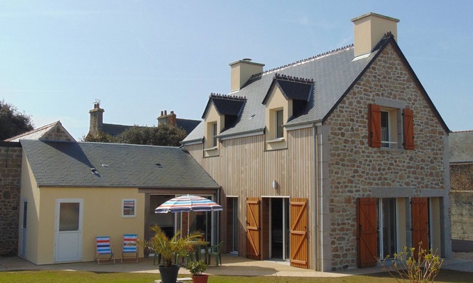 Barfleur House | Gite for 4 people by the sea