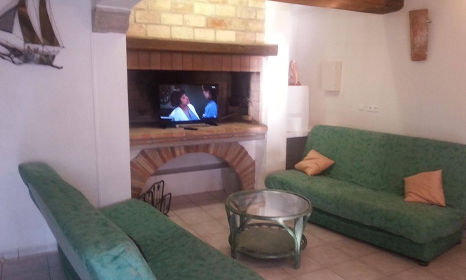 Labruguiere House | Gite for 4 to 10 people