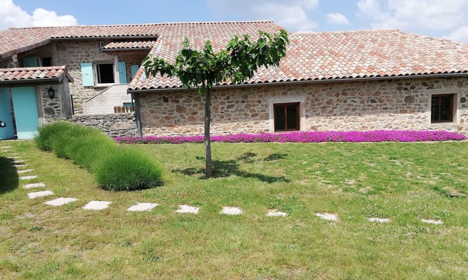 Cremoliere Cottage | Gite for 6 people in an old farmhouse