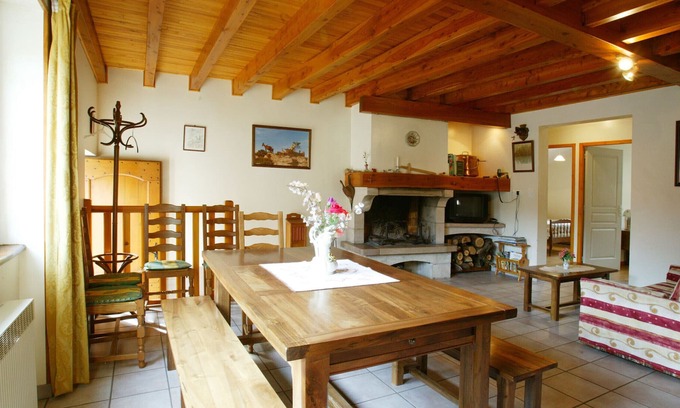 La Roque-Sainte-Marguerite Cottage | Gite La Roque-Sainte-Marguerite, 3 bedrooms, 6 persons