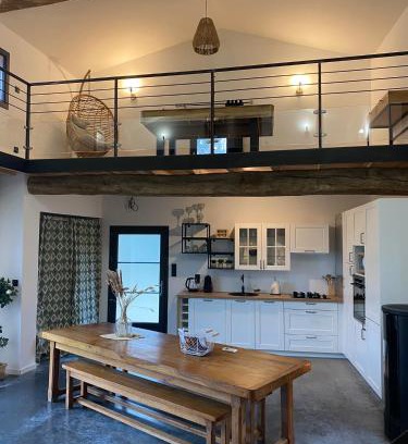Saint-Denis-de-Pile House | GITE Killiam et Madison