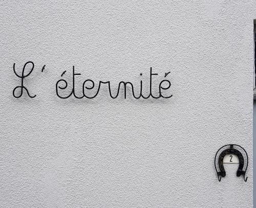 Heure House | Gite L'éternité