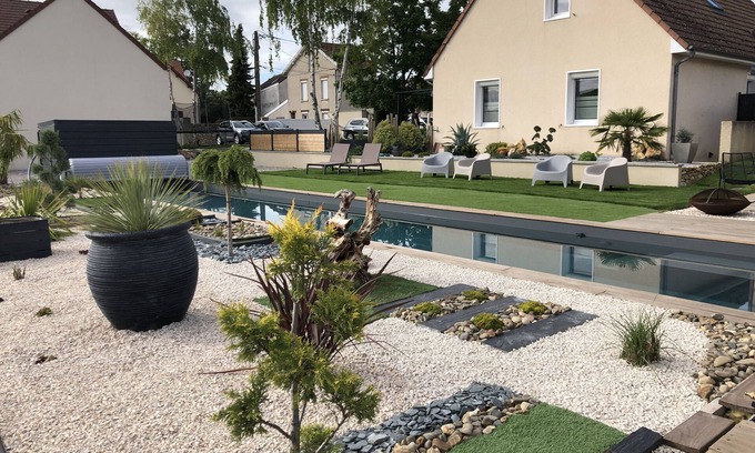 Reuil House | Gite L'Eloge des bulles in Champagne with swimming pool