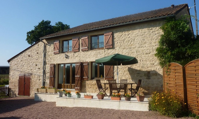 Saint-Mathieu House | Gite l'Hirondelle - in the Parc Natural Perigord-Limousin - 8 people WIFI