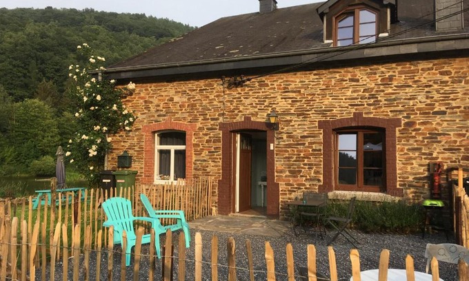 Vresse-sur-Semois House | Gite la Truite a Mouzaive
