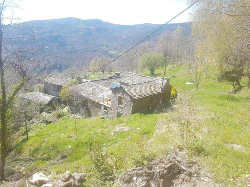Saint-Martin-de-Lansuscle House | Gite le plan