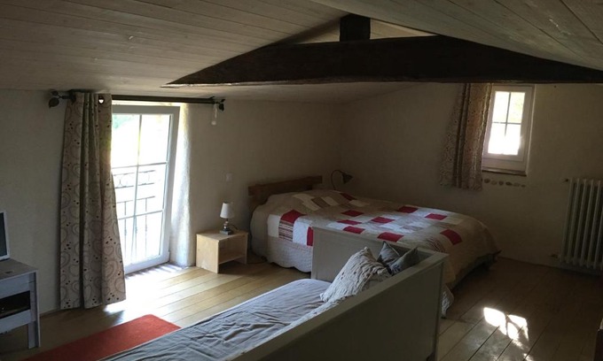 Chantonnay House | Gite Le Puy Rabasteau