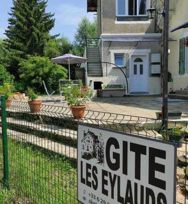 Pionsat Apartment | Gite Les Eylauds