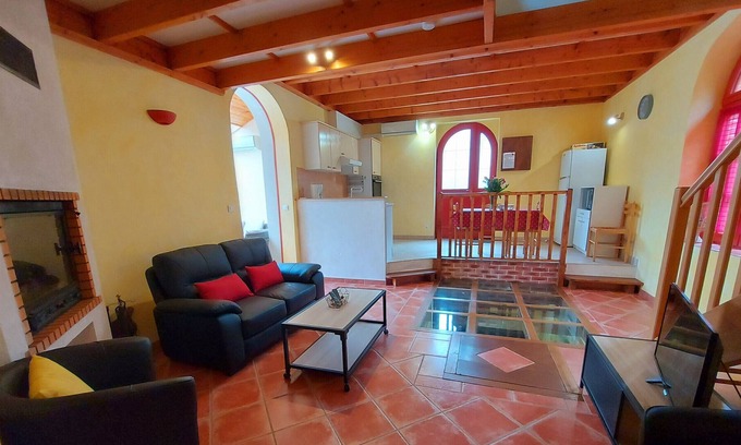 Montigne-le-Brillant Cottage | Gite Montigné-le-Brillant, 2 bedrooms, 4 persons