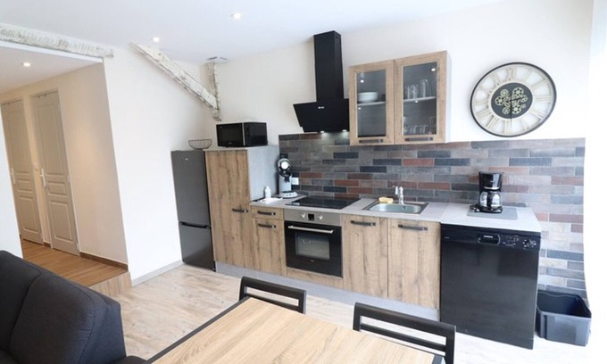 Naucelles Cottage | Gite Naucelles, 2 bedrooms, 4 persons