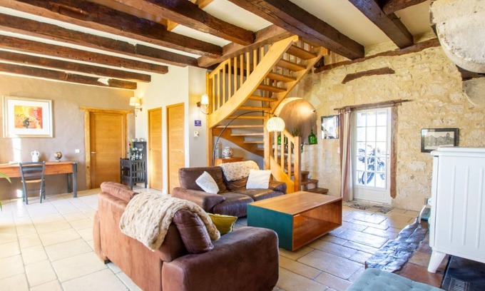 Leydou Cottage | Gite Naussannes, 4 bedrooms, 8 persons