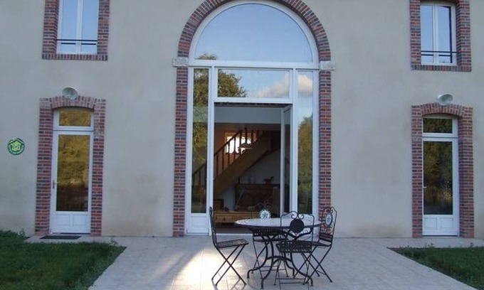 Ouzouer-sur-Trezee Cottage | Gite Ouzouer-sur-Trézée, 3 bedrooms, 8 persons