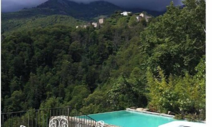 Carcheto-Brustico House | Gîte overlooking two valleys, in a park with spa, swimming pool, barbecue trampoline