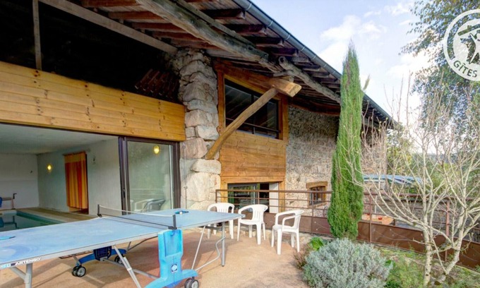 Saint-Priest-la-Prugne House | Gite Saint-Priest-la-Prugne, 4 bedrooms, 8 persons