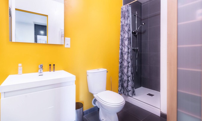 Rodez Apartment | GITE URBAIN LE CÔTÉ COUR - APPARTEMENT T2 AVEC PARKING