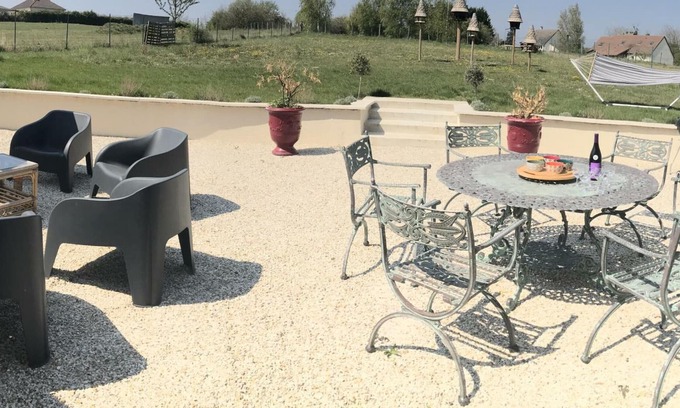 Vallieres-les-Grandes Cottage | Gite Vallières-les-Grandes, 3 bedrooms, 6 persons