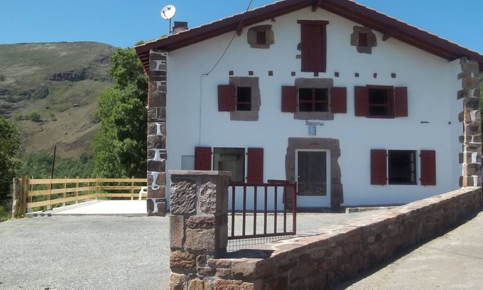 Bidarray House | Gite, very nice single house, splendid view.