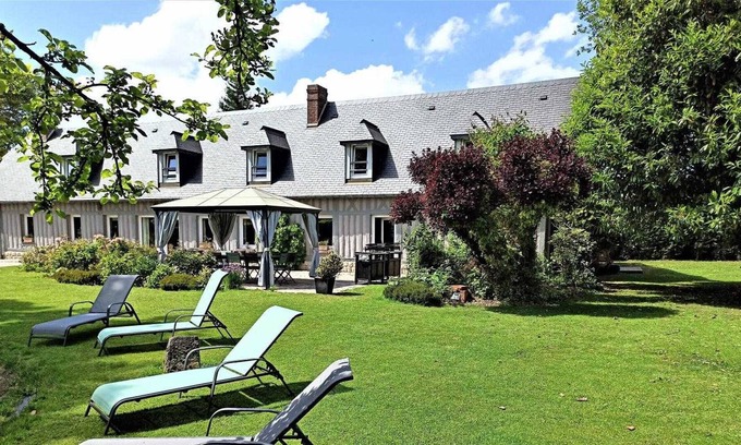 Vibeuf House | Gite Vibeuf, 5 bedrooms, 12 persons
