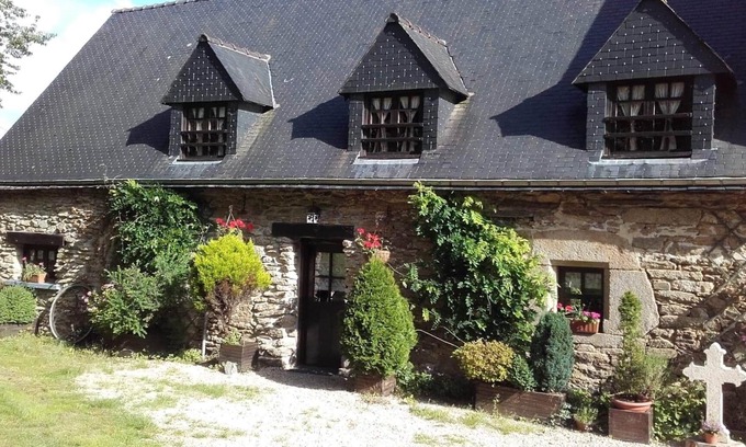 Camors Other | Gites de Camors - Longere Sleeps 8 (4 Bedrooms)