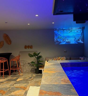 Ittenheim Villa | Gites Spa Strasbourg - Villa Gorille - SPA Privé, Sauna, Borne d'arcade, Babyfoot